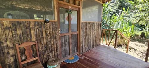 Culpana Eco Lodge i Madidi, entré och veranda